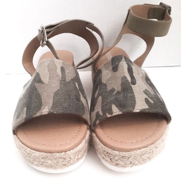 Sugar Camo Topic Espadrilles - Picture 8 of 13